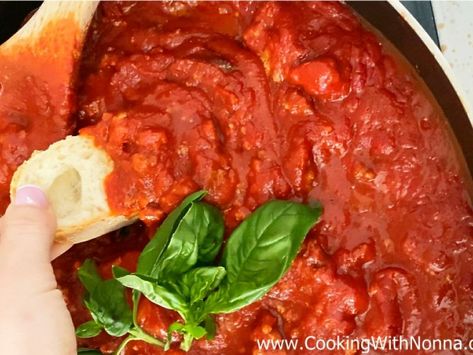 Cooking With Nonna, Nonna Pia, Best Spaghetti Sauce, Sunday Sauce, Best Italian Recipes, Low Sodium Recipes, Italian Cooking, Entree Recipes, Italian Pasta