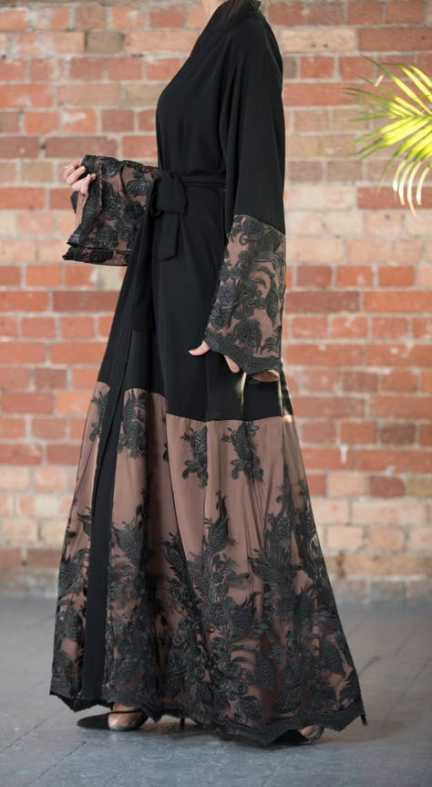 Abaya Stitching, Abaya Fashion Dubai, Moslem Fashion, Mode Kimono, Muslim Fashion Hijab Outfits, Mode Abaya, Muslim Fashion Hijab, Muslim Fashion Dress, Abaya Designs