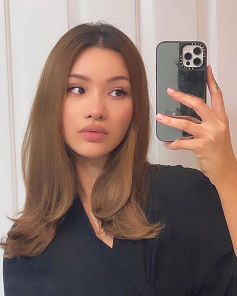 𝐒𝐀𝐑𝐀𝐇 𝐂𝐇𝐄𝐔𝐍𝐆 🤠🤍✨ on Instagram: “besties I can’t decide do y’all like long or short 👁👄👁” Sarah Cheung, Hair Care, I Can, Mirror Selfie, Canning, Hair, On Instagram, Instagram, Hair Care Tips