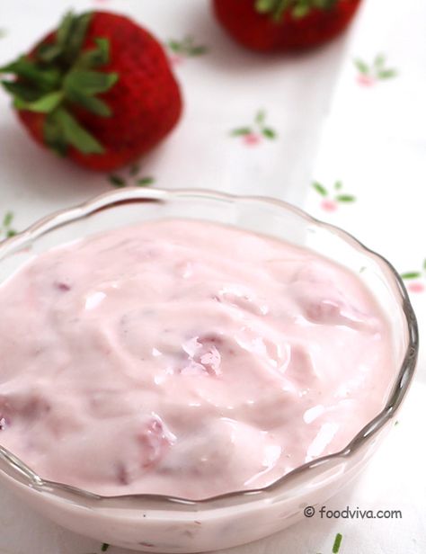 Strawberry Yogurt Recipes, Homemade Frozen Yogurt Recipes, Flavored Yogurt, Bagel Recipe Easy, Homemade Yogurt Recipes, Strawberry Freezer Jam, Instant Pot Yogurt, Homemade Strawberry Jam, Yogurt Recipe