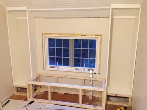 Diy Shelves Bedroom, Built In Bookcases, Diy Window Seat, Window Seat Design, Window Seat Storage, Bookcase Diy, Window Seats, Bedroom Remodel, Diy Window