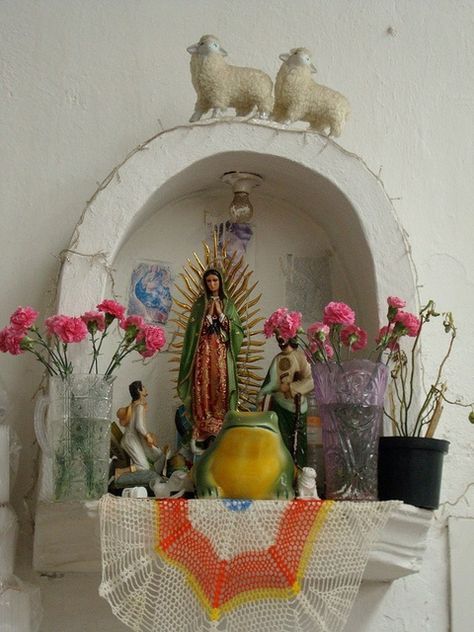 Guadalupe Altar, Mexican Altar, Prayer Corner, Virgin Of Guadalupe, Home Altar, Sacred Spaces, Our Lady Of Guadalupe, Lady Of Guadalupe, Religious Icons