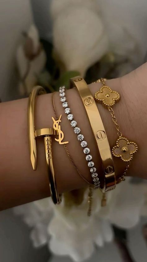 Xoxo Jewelry, Dope Jewelry Accessories, Wrist Jewelry, Luxe Jewelry, Jewelry Accessories Ideas, Dope Jewelry, Girly Accessories, Jewelry Fashion Trends, Classy Jewelry