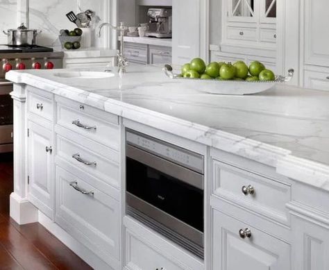 FANCY KITCHEN COUNTERTOP EDGES… let’s talk ogee, laminate, and CRAZY thick. - VICTORIA ELIZABETH BARNES Kitchen Countertop Edges, Unfitted Kitchen, Clever Kitchen Storage, Kitchen Post, Fancy Kitchens, Marble Counter, Classic Kitchen, Home Luxury, French Kitchen