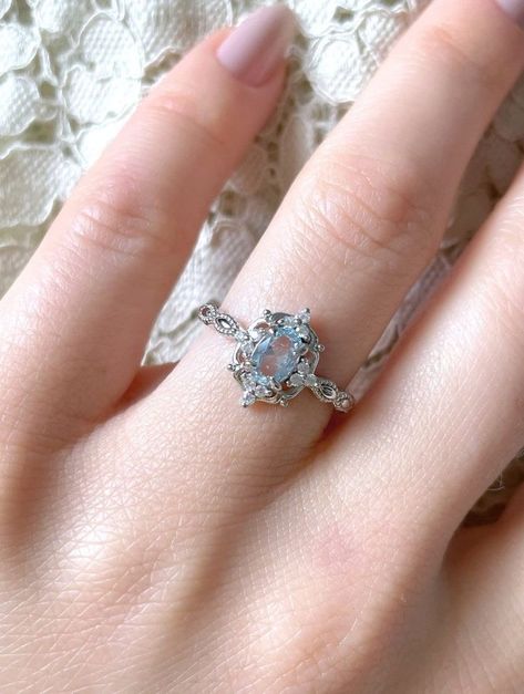 Silver And Blue Wedding Ring, Non Diamond Engagement Rings Silver, Vintage Wedding Rings Silver, Non Traditional Engagement Rings Silver, Silver Promise Rings For Her, Vintage Engagement Rings Silver, Promise Rings Silver, Vintage Aquamarine Ring, Cinderella Ring