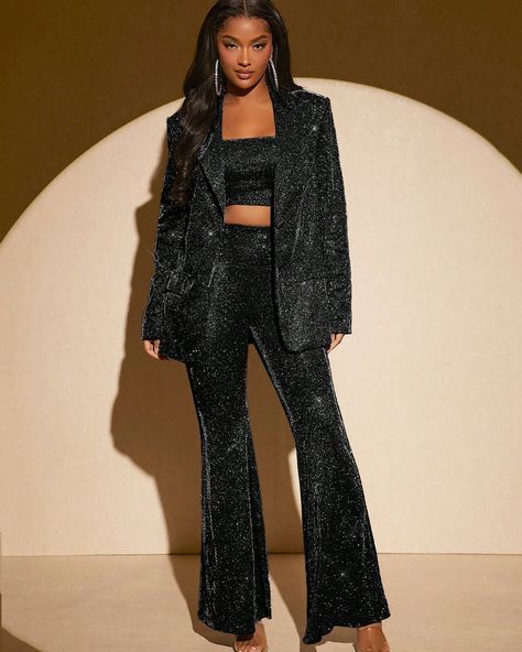 https://dengss.clothing/dengss-peak-collar-glitter-blazer/?feed_id=2341797&_unique_id=663df18e94fec&utm_source=Instagram&utm_medium=28dengss&utm_campaign=FS%20Posteronline%20clothing#DENGSS #fashion #style #love #instagood #like #beautiful #follow #clothing #model #beauty #happy #cute #shoes #shop #DENGSSFASHION #DENGSSSHOES #DENGSSKIDS Non-Stretch Loose No 77% Polyester, 23% Metallized Fibres Regular in cm :SizeAUBicep Length Bust Cuff Hip Size Length Shoulder Sleeve Length Waist Size ... Luxury Elegant V-neck Pantsuit, Luxury Black V-neck Pantsuit, Glitter Blazer, Clothing Model, Model Beauty, Shoes Shop, Waist Size, Cute Fits, Shoulder Sleeve