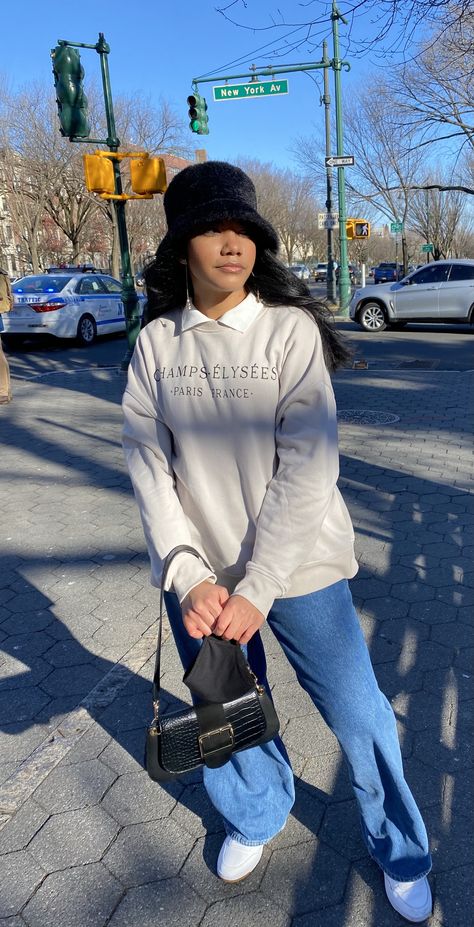 Chic Bucket Hat Outfit, Fuzzy Bucket Hat Outfit Winter, Black Bucket Hat Outfit Winter, Sherpa Bucket Hat Outfit, Winter Bucket Hat Outfit, Fuzzy Hat Outfit, Fluffy Bucket Hat Outfit, Fuzzy Bucket Hat Outfit, Black Bucket Hat Outfit