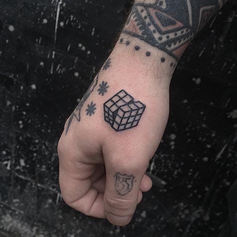 Cube Tattoo, Puzzle Tattoos, Optical Illusion Tattoos, Illusion Tattoos, Optical Illusion Tattoo, Cute Tats, Doodle Tattoo, Cute Tiny Tattoos, Tattoo Illustration