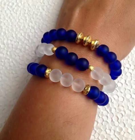 Pulseras Forever Bracelets, Gemstone Stretch Bracelets, Superduo Bracelet, Beads Bracelet Design, Beads Bracelets, Homemade Jewelry, Beaded Bracelets Diy, Bead Jewellery, Photo Instagram