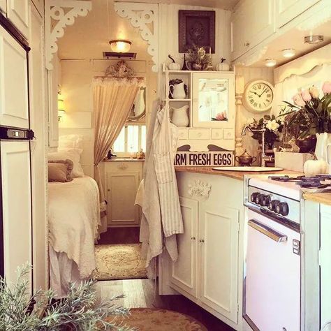 How to Remodel Your Old Camper? Tips and Ideas - Camper Life Chuck Box, Camping Vintage, Rv Makeover, Travel Trailer Remodel, Tiny House Kitchen, Camper Makeover, Camper Living, Camper Renovation, Camper Interior