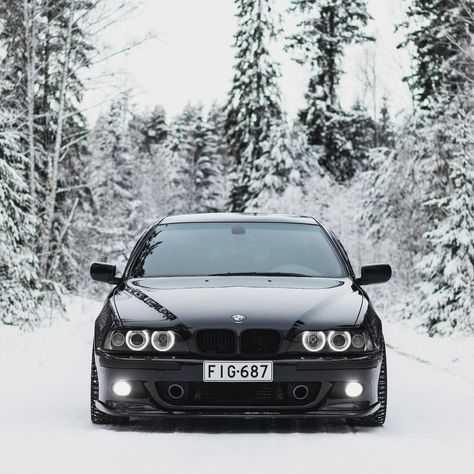 @e39.top on Instagram: “Snow time by @jennisantikko #e39top #bmw #winter” Bmw Quotes, Ghost Face Wallpaper Aesthetic, Bmw White, Bmw 525, Snow Time, Super Fast Cars, Bmw I, Bmw Wallpapers, Bmw Alpina