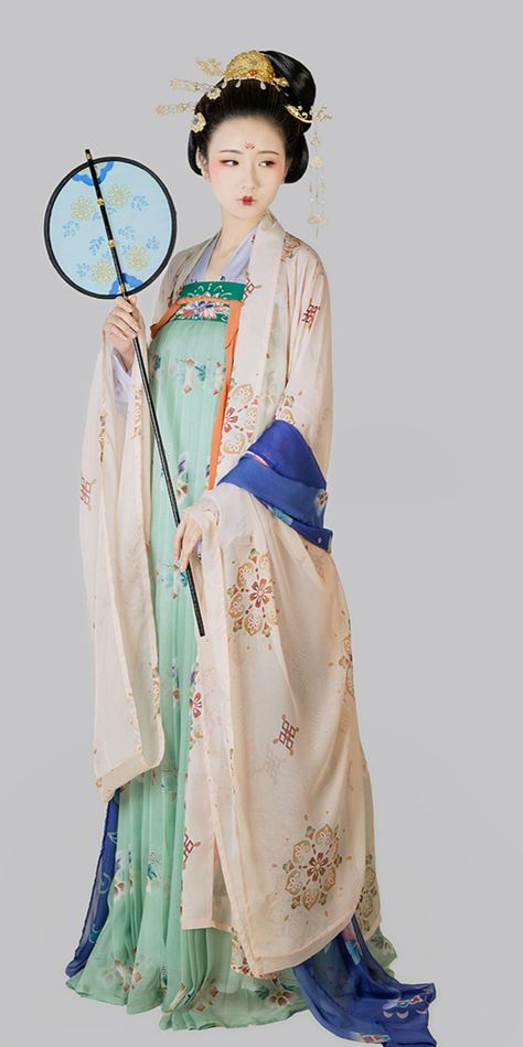 changan-moon:  “Tang dynasty hanfu by 菩提雪传统服饰  ” remember the outercoat Chinese Tang Dynasty Clothing, Tang Dynasty Fashion, Han Dynasty Clothing, Hanfu Aesthetic, Tang Dynasty Clothing, Tang Dynasty Hanfu, Dynasty Outfits, Hanfu Hair, Ancient Chinese Clothing