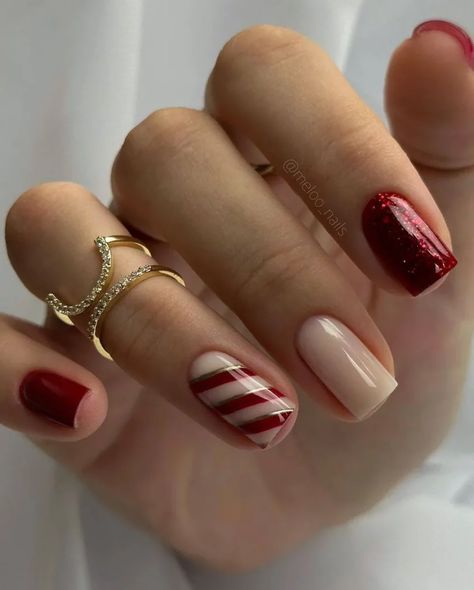 Squoval Nails Design Christmas, Christmas Nails 2022 Short, Santa Nail Art, Santa Nails, Nail Swag, New Year's Nails, Festival Nails, Short Nail Designs, Xmas Nails