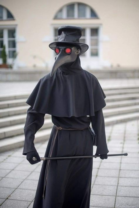 Plague Doctor Halloween, Plague Doctor Halloween Costume, Black Plague Doctor, Doctor Halloween Costume, Doctor Halloween, Plague Doctor Costume, Plague Doctors, Plague Mask, Plague Doctor Mask