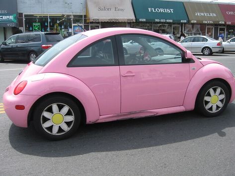 Complete with Daisy Wheels | and Love Bug plates with flower… | Flickr Daisy Rims, Daisy Wheels, Volts Wagon, Pink Vehicles, Pink Volkswagen Beetle, Pink Beetle, Pink Cars, Hippie Car, Bug Car