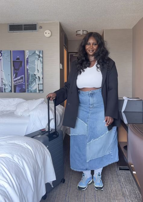 Sza Fits, Denim Long Skirt, Outfit Repeater, Travel Fits, Festival Fits, Afro Punk Fashion, Plus Size Baddie Outfits, Mid Size Fashion, Skirt Plus Size