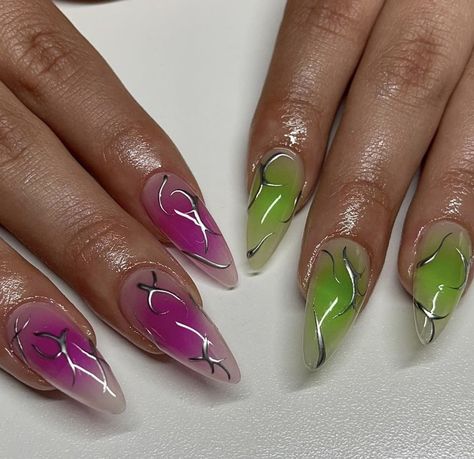 Cosmo Wanda, Nail Design Glitter, Maquillage On Fleek, Moon Nails, Grunge Nails, Inspired Nails, Almond Acrylic Nails, Unique Nails, Fire Nails