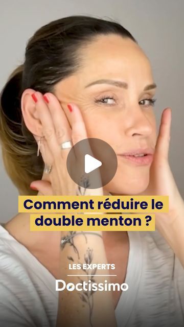 Doctissimo on Instagram: "@latelier.facialiste , facialiste et formatrice massage et yoga du visage, vous apprend comment réduire le double menton 👄  Experte en yoga du visage et renommée pour sa technique de beauté holistique complète, sa méthode invite à faire rayonner la féminité.  #massage #drainage #soinvisage #feminite #santé #menton #doublementon" Double Menton, Massage, Facial, Yoga