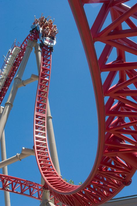 Scary Roller Coasters, Best Roller Coasters, Cedar Point Amusement Park, Fair Rides, Theme Parks Rides, Kings Island, Amusement Park Rides, Carnival Rides, Cedar Point