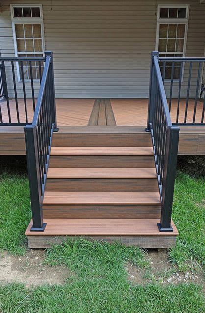 Trex Steps Stairs, Trex Deck Stairs, Trex Front Porch, Trex Deck Ideas, Trex Porch, Trex Stairs, Trex Deck Designs, Guest House Shed, Deck Details