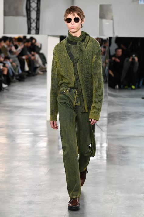 Paul Smith Men's Fall 2024 [PHOTOS] Met Gala Outfits, Gala Outfit, Green Outfit, Mens Fall, Fall 2024, Paul Smith, Men's Style, Business Fashion, The Collection