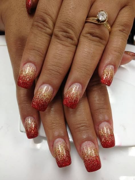 Nail Art Mariage, Cool Acrylic Nails, Square Nails Ideas, Christmas Nails Inspiration, Chrome Nails Art, Chrome Nails Ideas, Square Nails Art, Jumper Nails, Gold Gel Nails