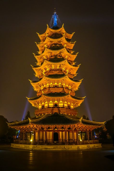 https://flic.kr/p/MCK1aQ | Buddhist Temple - Suzhou - China | Canon EOS 700D Buddhist Pagoda, Suzhou China, Japan Temple, China Architecture, Visit China, Asian Architecture, Chinese Architecture, Beautiful Castles, Buddhist Temple