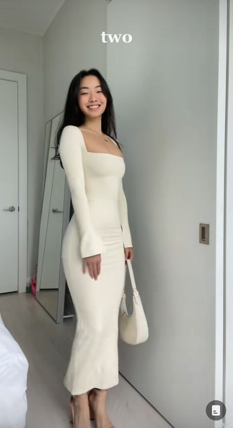 White Long Bodycon Dress, Graduation Dress Simple, White Graduation Dress Long, Graduation Outfit Ideas White, Tight Dress Outfit Classy, Skin Tight Dress Outfit, Long Tight Dress, Tight Long Dress, Long Tight Dresses