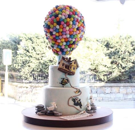 Wedding cake with “Up” movie theme! Movie Wedding Cake, Up Wedding Cake, Disney Up Wedding, Up Themed Wedding, Movie Wedding, Wedding Cake Images, Themed Wedding Decorations, Up Movie, Disney Wedding Cake