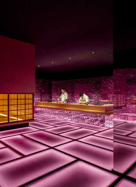 Futuristic Restaurant, Omakase Restaurant, Bar Restaurant Design, Interaktives Design, Architecture Restaurant, Nightclub Design, Bar Interior, Decoration Originale, Japanese Restaurant