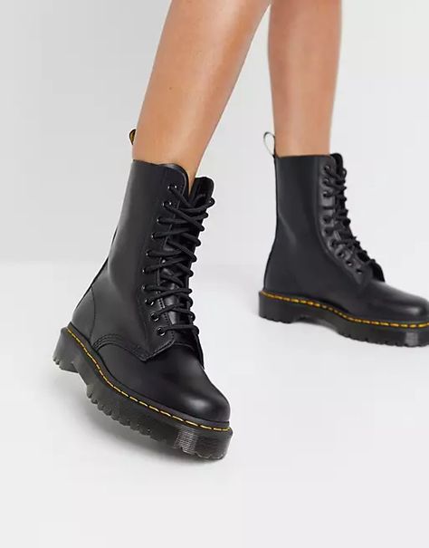 Doc marten 1460 boots Dr Martens Bex, Doc Martens 1460, White Nike Shoes, Dr Martens Black, Dr Martens Shoes, Martens Shoes, Doc Martens, Mid Calf Boots, Moto Boots