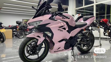 Pink Yamaha R6, Girl Car Decor, Car Pfp, Car Customization, Pink Motorcycle, Car Lifestyle, Image Moto, Custom Sport Bikes, Motorcycle Aesthetic