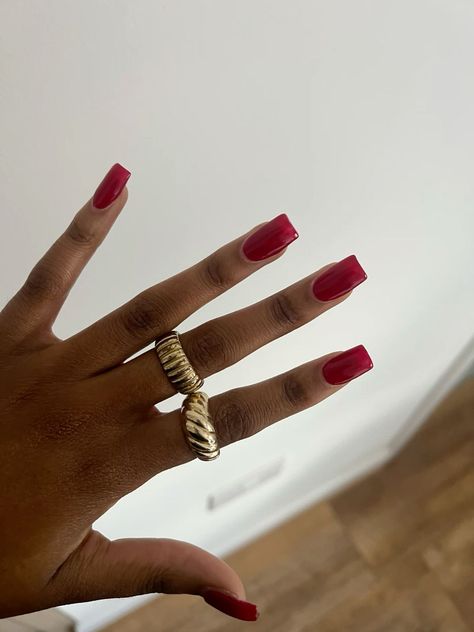 rednails acrylic nails Red With Gems Nails, Red Nails 90s, Red Nail Polish Black Women, Red 21st Birthday Nails, Classic Nails Red, Short Classy Red Nails, Short Square Cherry Nails, Auburn Nails Acrylic, Red Short Square Acrylic Nails