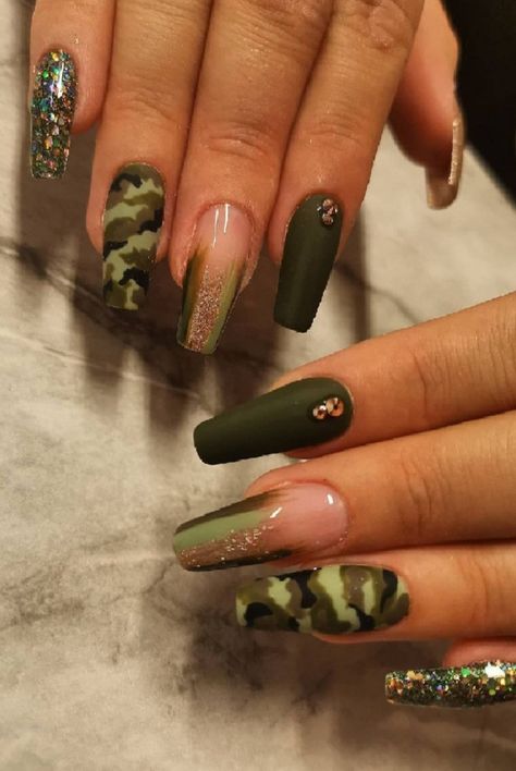 Camoflauge Nails, Camp Nails, Short Cute Nails, Army Nails, Leopard Print Nails, Camouflage Design, Nails Design With Rhinestones, Acrylic Design, Print Nails