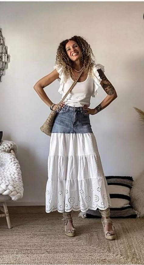 Denim Jeans Into Skirt Diy, Turn Jeans Into Skirt, Upcycle Jeans Skirt, Jeans Into Skirt, Diy Denim Skirt, Ropa Upcycling, Clothes Upcycle, Summer Dresses Outfits, Summer Dresses 2023