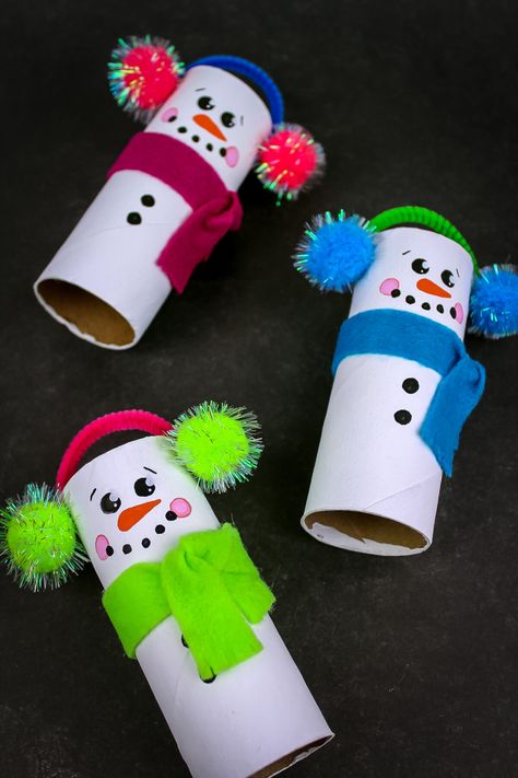 Crafts Recycled, Jul Diy, Snowman Crafts Diy, Christmas Toilet Paper, Toilet Paper Tube, Toilet Paper Crafts, Preschool Christmas Crafts, Christmas Crafts For Kids To Make, Keepsake Gifts