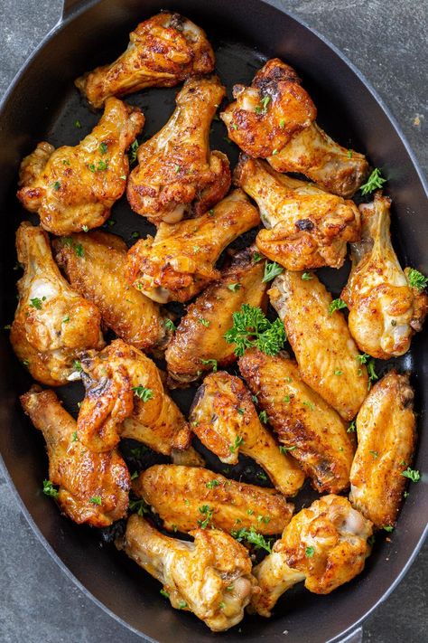 Baked Chicken Wings (3 Ingredients) - Momsdish What To Eat With Chicken Wings, What To Eat With Chicken, Easy Chicken Wing Recipes, Easy Chicken Wings, Crispy Baked Chicken Wings, Crispy Oven Baked Chicken, Wing Sauce Recipes, Chicken Shawarma Recipe, Chicken Wing Sauces