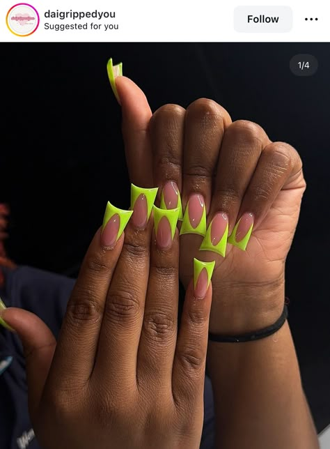 Neon French Tip Nails, Duck Nail, Lime Green Nails, Nail French, Neon Green Nails, Gold Acrylic Nails, Long Stiletto Nails, Retro Nails, Duck Nails