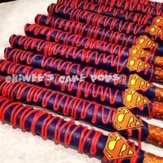 Superman theme chocolate covered pretzels Superman Party Decorations, Superman Baby Shower, Superman Theme, Supergirl Birthday, Imprimibles Paw Patrol, Superman Birthday Party, Superman Party, Mimi Birthday, Superhero Baby Shower