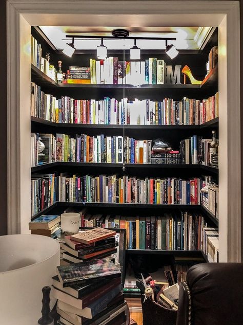 Home Library For Small Spaces, Closet To Library, Closet Into Library, Closet Into Bookshelves, Closet Bookshelf Ideas, Bookshelf Island, Closet Library Ideas, Tiny Library Room, Apartment Library