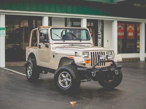 1995 Jeep Wrangler Rio Grande 90s Jeep Wrangler, 90s Jeep, Old Jeep Wrangler, Jeep Wrangler 1995, 1995 Jeep Wrangler, Classic Bronco, Classic Jeeps, Jeep Yj, Casual Suits