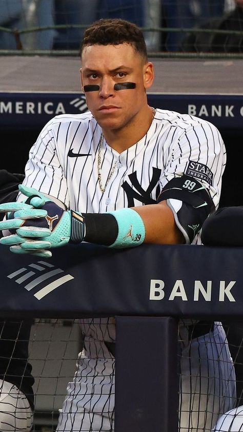 Yankees Aesthetic, Baseball Wallpaper, Blue Eye Color, Aaron Judge, New York Yankees Baseball, Yankee Stadium, Yankees Baseball, Mlb Players, Ny Yankees