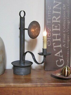 Colonial Lighting, Colonial Home Decor, Primitive House, Primitive Wood Signs, Flameless Tea Lights, Wooden Arrows, Lamp Finial, Electric Candles, Park Designs