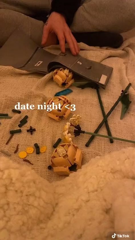 Building Legos With Boyfriend, Lego Building Date Aesthetic, Couples Building Legos, Lego Date Night Aesthetic, Lego Dates Ideas, Building Legos Date, Couple Building Legos, Lego Building Date, Legos For Boyfriend