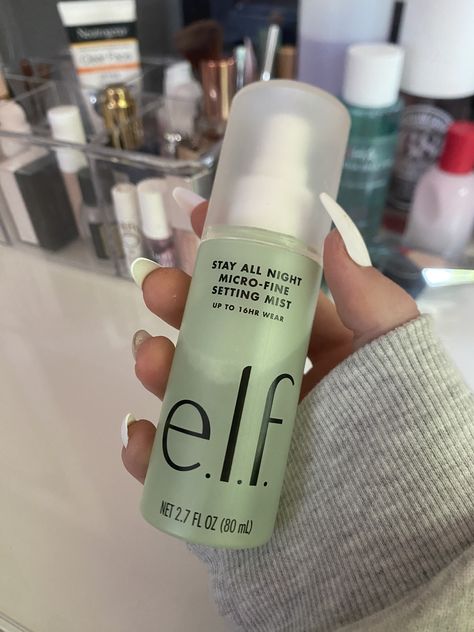 Stay All Night Micro Fine Setting Mist, Elf Setting Mist, Elf Stay All Night Setting Mist, Makeup Products Elf, Makeup Things Products, Setting Spray Aesthetic, Elf Setting Spray, Best Setting Spray, Elf Eyeshadow