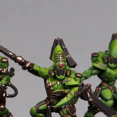 cultofpaint on Instagram: "This week's YouTube video sees Andy painting up the new Striking Scorpions for his army! #AdWIP #aeldari #40k #killteam" Striking Scorpions Eldar, Striking Scorpions, Aeldari 40k, Eldar 40k, Dark Eldar, Model Paint, Other Space, Warhammer 40k, Youtube Video