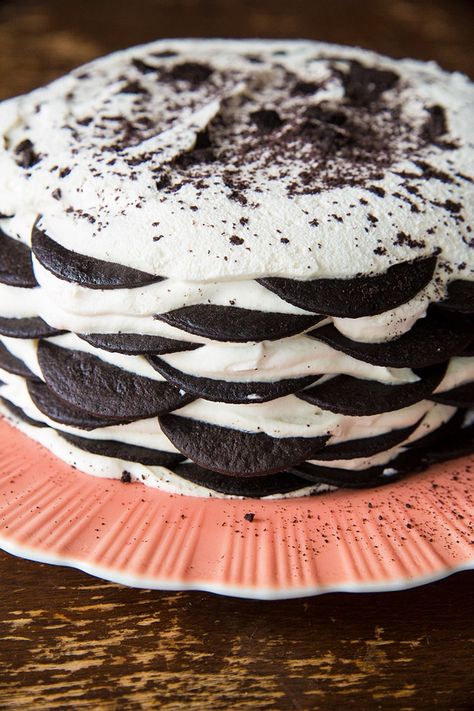 The Nabisco Famous Chocolate Wafer Icebox Cake! The classic refrigerator cake that everyone loves from their childhood! Chocolate Wafer Icebox Cake, Wafer Cake Recipe, Nabisco Famous Chocolate Wafers, Wafer Cake, Refrigerator Cake, Whipped Cream Cakes, Chocolate Wafer, Chocolate Wafer Cookies, Vintage Birthday Cakes