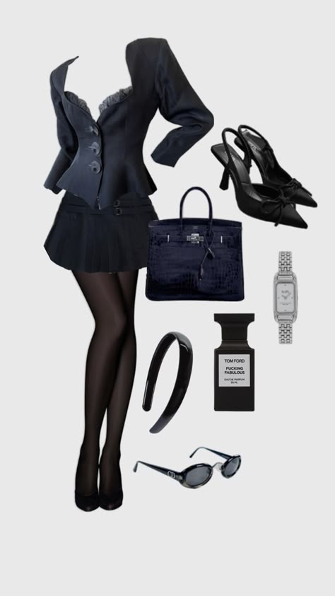 90s Office Siren Outfits, Business Siren, 90s Model Style, Psychologist Outfit, Devil Wears Prada Outfits, Siren Outfits, Siren Outfit, Rich Outfits, Xmas Outfit