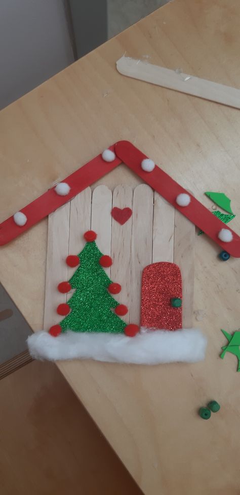 Novogodisnje Dekoracije Za Sto, Okraski Za Božič, Ukrasi Za Novu Godinu Uradi Sam, Novogodišnja Dekoracija, Christmas Cards Handmade Kids, Novogodišnji Ukrasi, Božićne Dekoracije, Božićni Ukrasi, School Organization