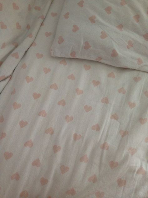 Y2k Bed Sheets, Heart Bed Sheets, Heart Sheets, Heart Room, Uni House, Dream Place, Pink Hearts, Dream Rooms, Bedroom Inspo